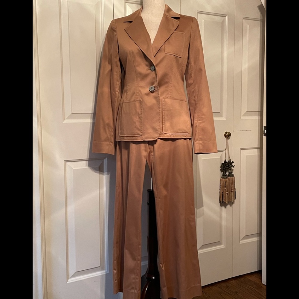 Khaki colored suit
